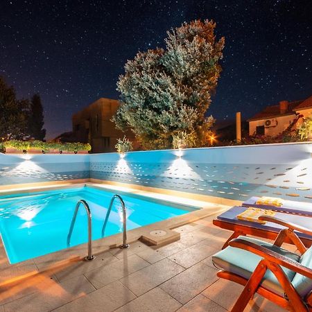 Apartments Villa Camellia - Adults Only ซูเปตาร์ ภายนอก รูปภาพ