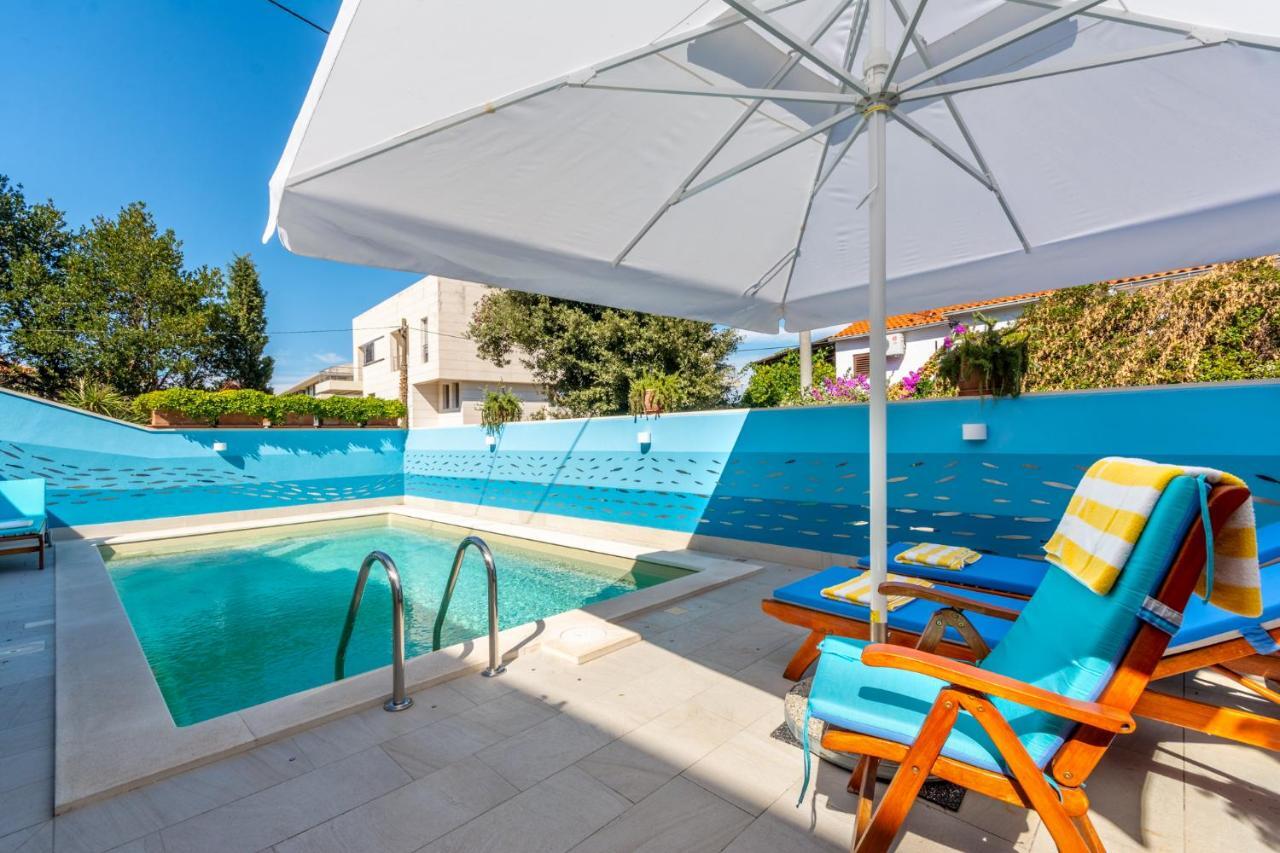 Apartments Villa Camellia - Adults Only ซูเปตาร์ ภายนอก รูปภาพ